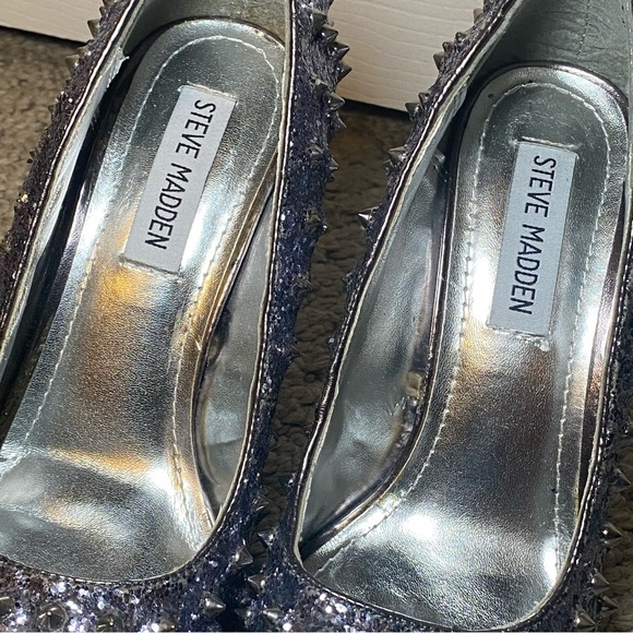 Steve Madden Stud Heels NWOT - Picture 4 of 7